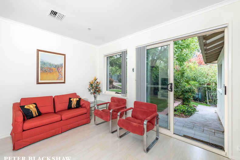 147 Hawkesbury Crescent Farrer
