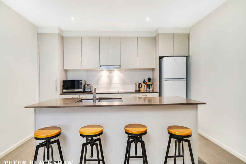 15/71 Giles Street Kingston