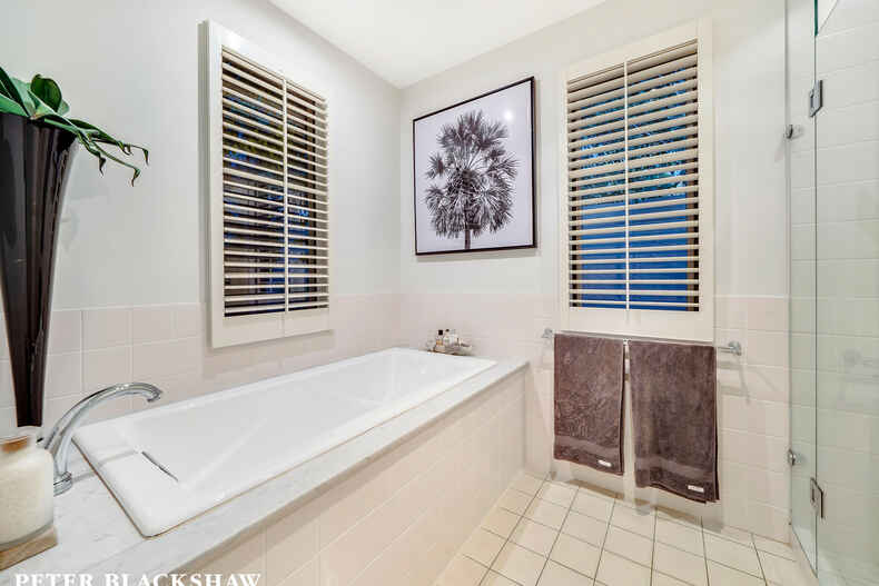 24 Bedford Street Deakin