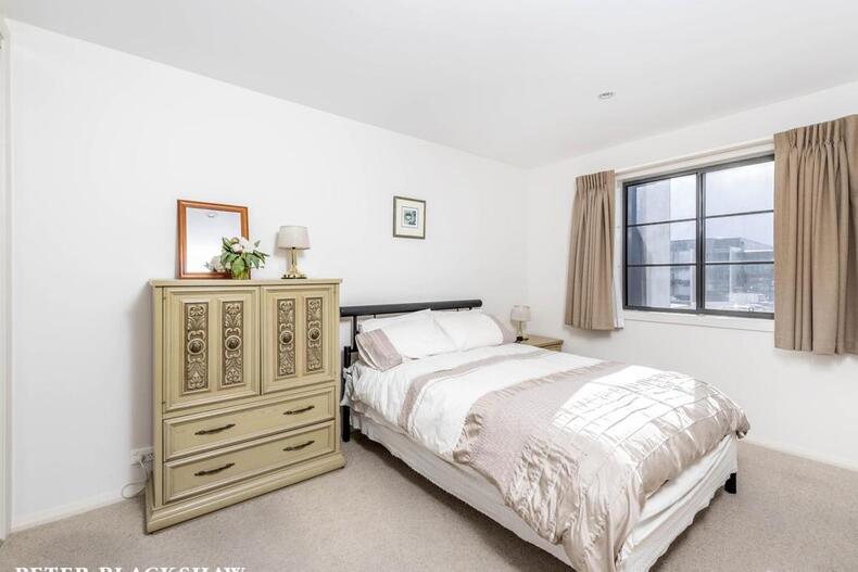 34/1 Cowlishaw Street Greenway