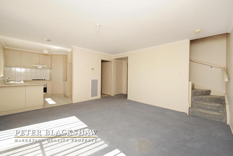 8/92 Casey Crescent Calwell
