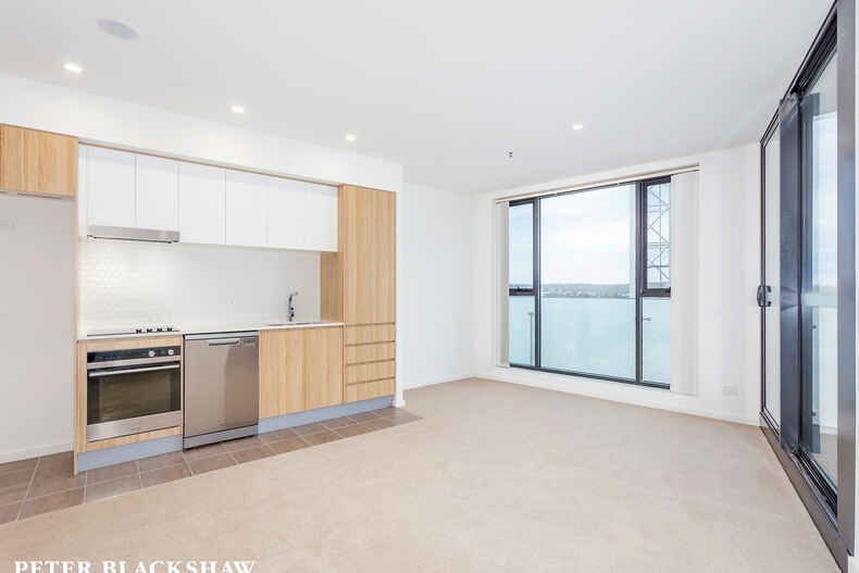 297/1 Anthony Rolfe Avenue Gungahlin