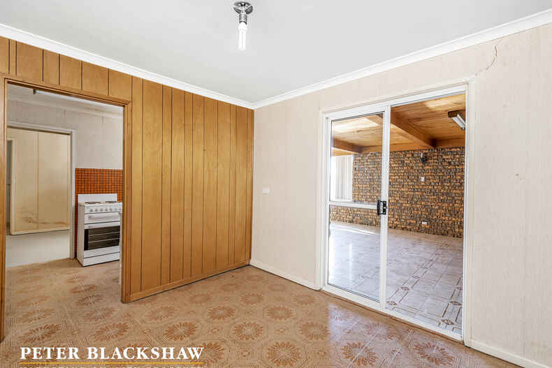 6 Valder Place Farrer