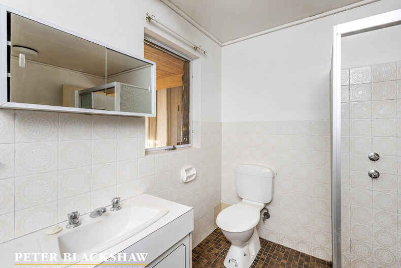6 Valder Place Farrer