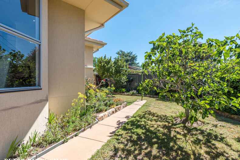 37 McCubbin Street Weston