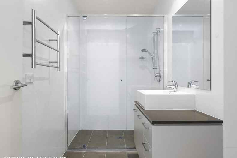 7/71 Giles Street Kingston