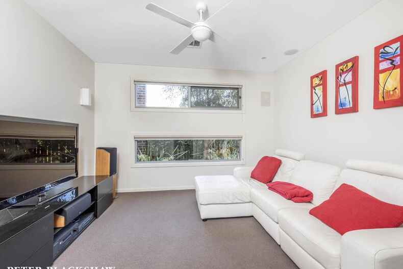 85 Lionel Rose Street Forde