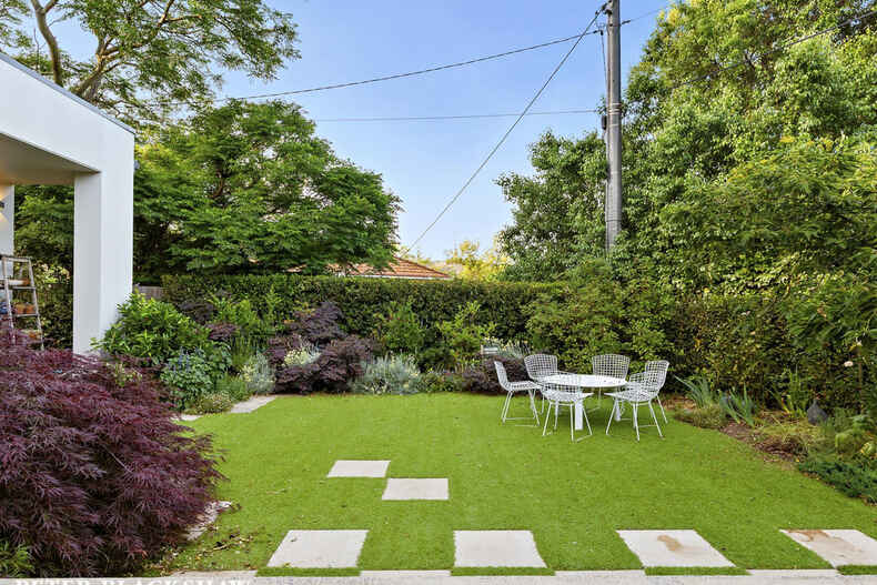 14 Bailey Place Yarralumla