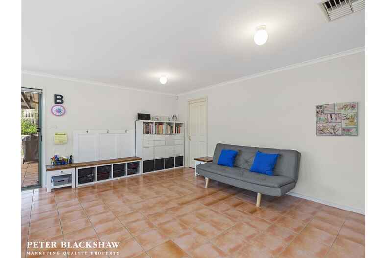 9 Augusta Place Amaroo