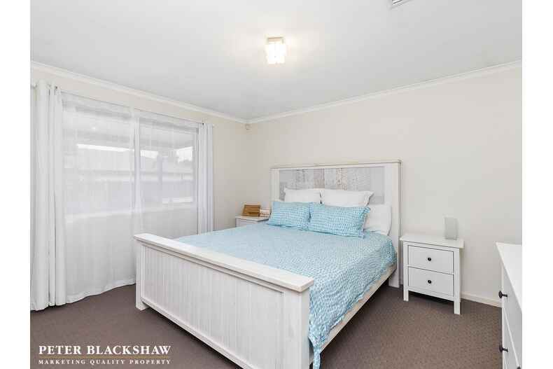 9 Augusta Place Amaroo