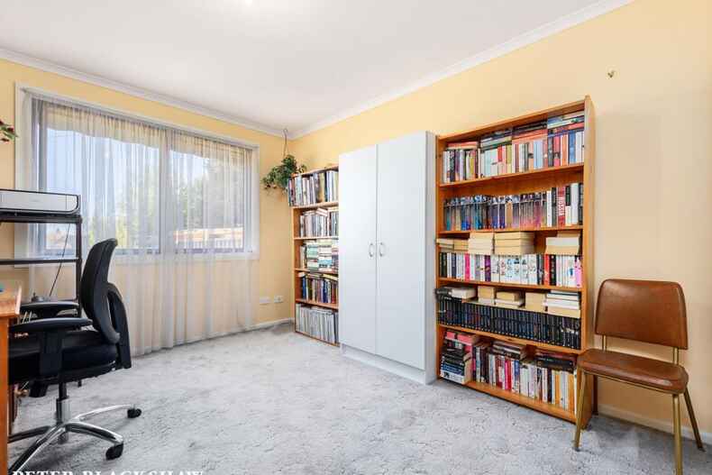 1/13 Mollee Crescent Isabella Plains