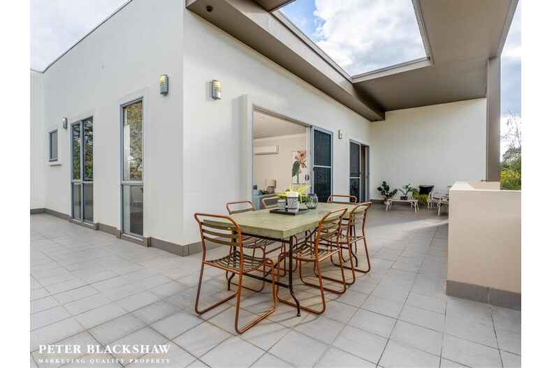 24/57 Lowanna Street Braddon