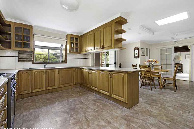 55 Schlich Street Yarralumla