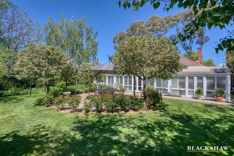 13 Hooker Street Yarralumla