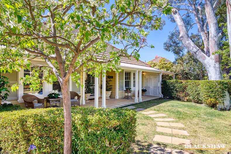 13 Hooker Street Yarralumla