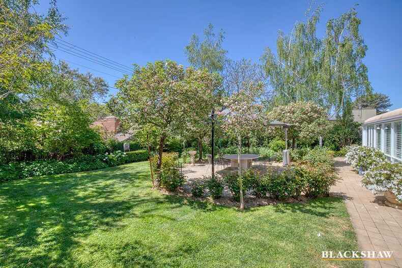 13 Hooker Street Yarralumla