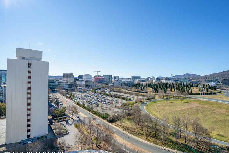 1606/2 Marcus Clarke Street City