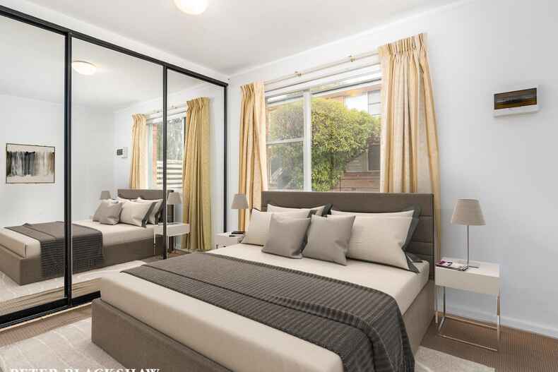 15/51 Hampton Circuit Yarralumla