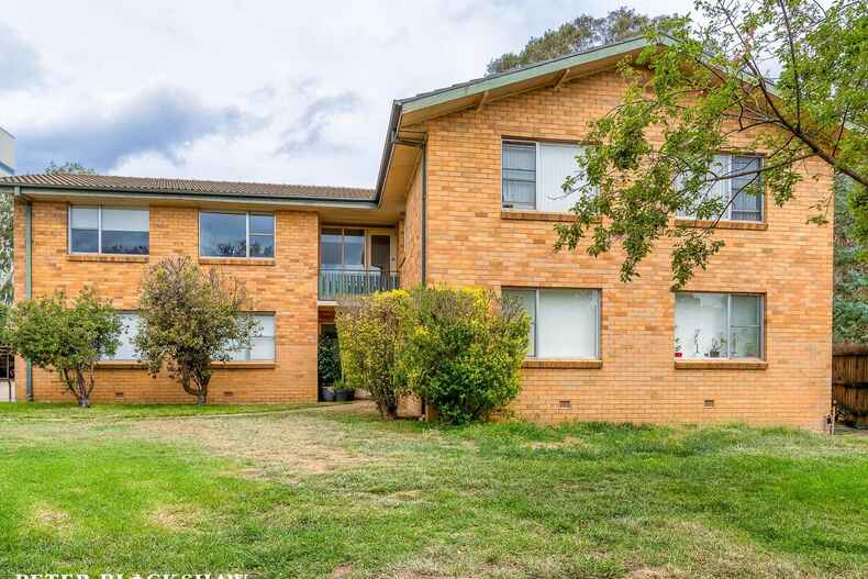 15/51 Hampton Circuit Yarralumla