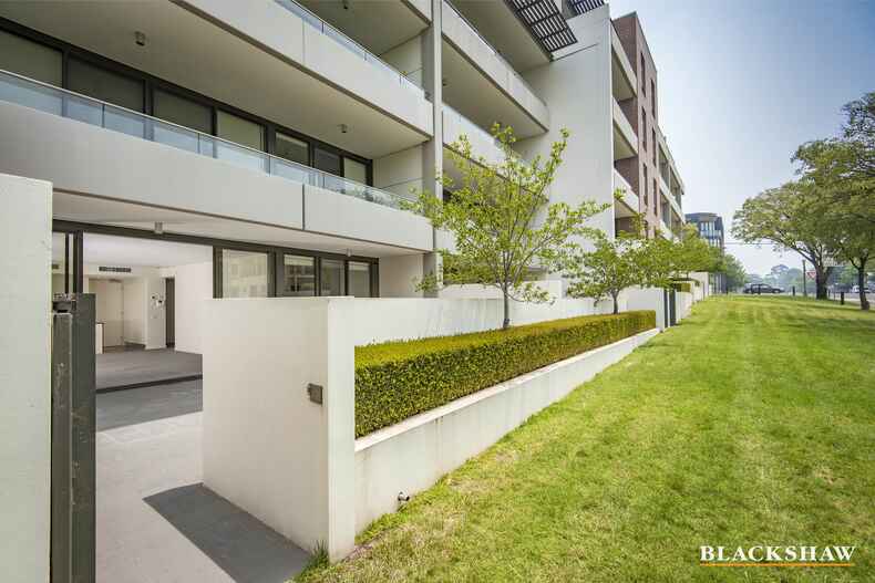 62/22 Eyre Street Kingston