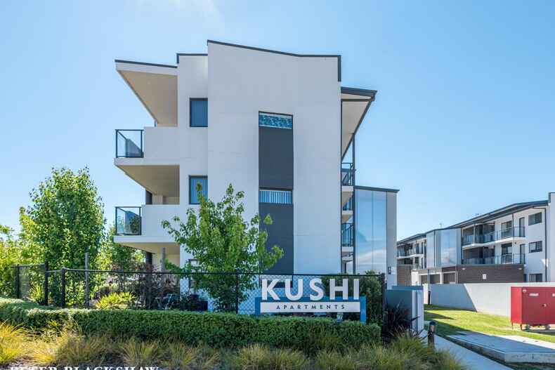 37/60 John Gorton Drive Coombs