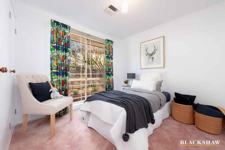 28 Kater Close Macarthur