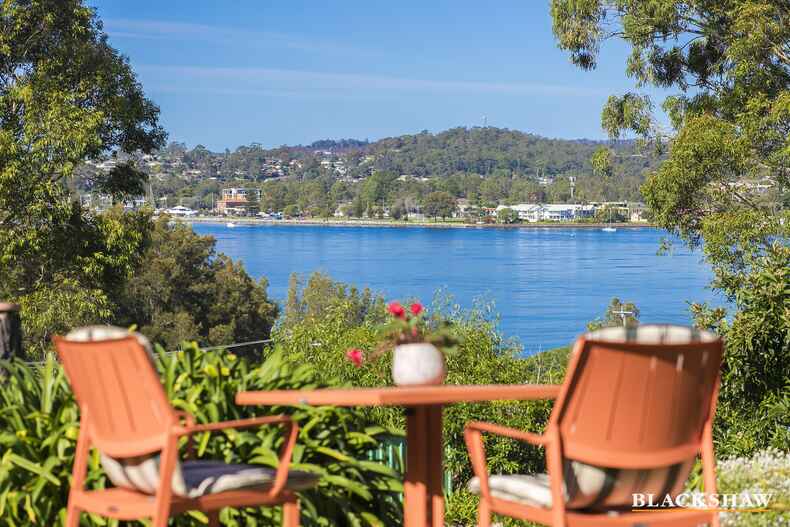6 Peninsula Drive North Batemans Bay