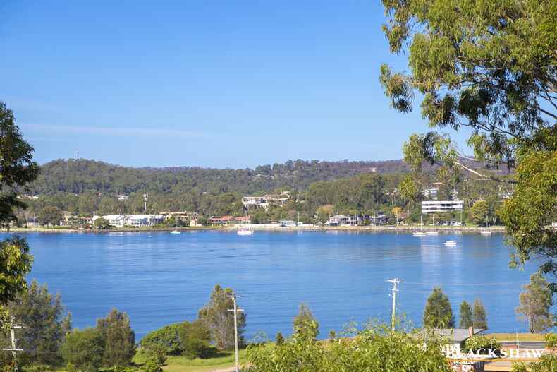 6 Peninsula Drive North Batemans Bay