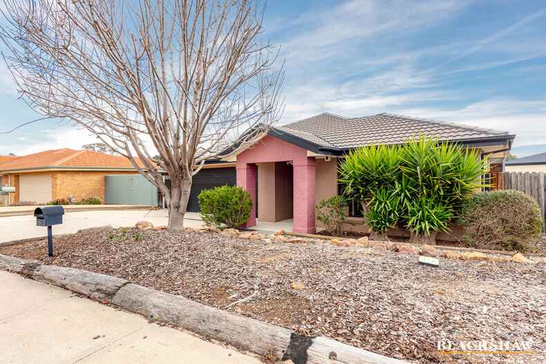 30 Paperbark Street Banks