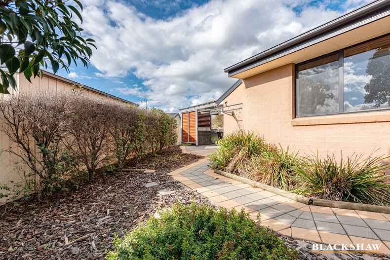 30 Paperbark Street Banks