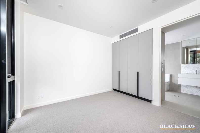 35/7 State Circle Forrest