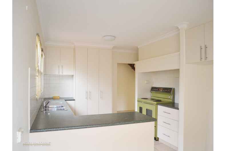 11 Nathan Street Deakin