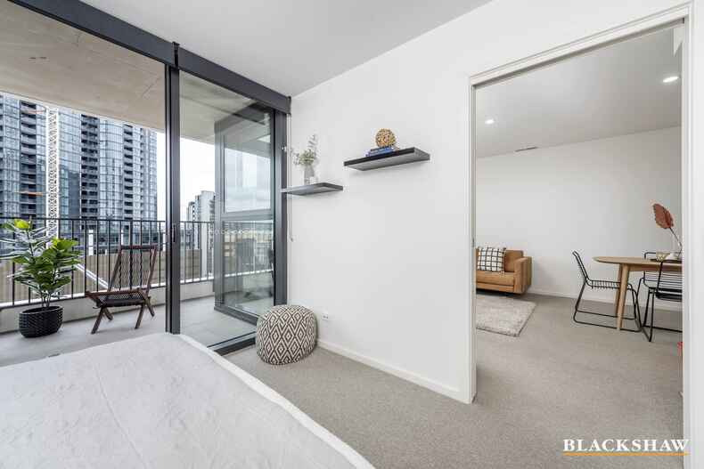 1003/120 Eastern Valley Way Belconnen