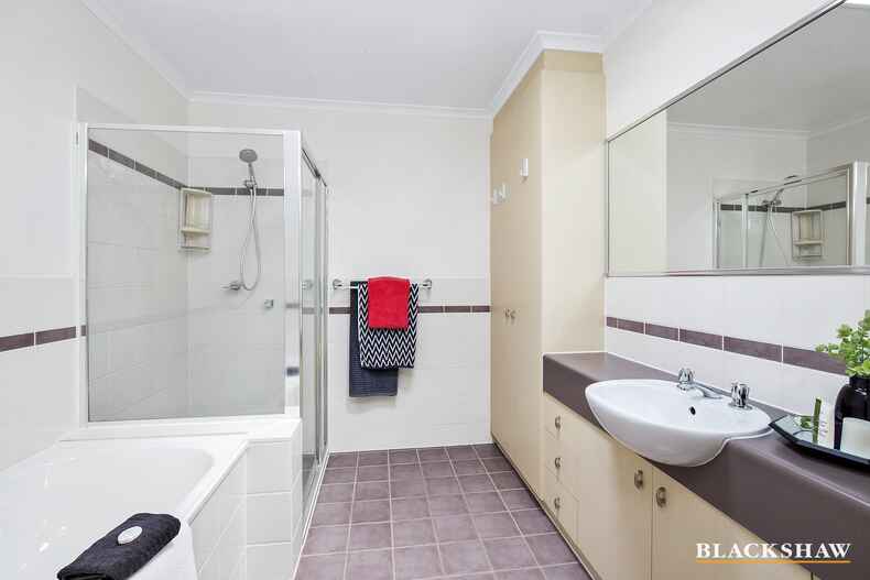 181 Anthony Rolfe Avenue Gungahlin