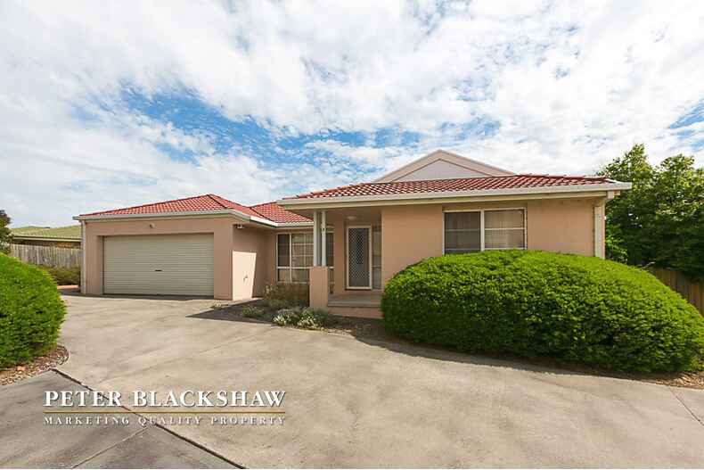 9/3 Barrington Crescent  Amaroo