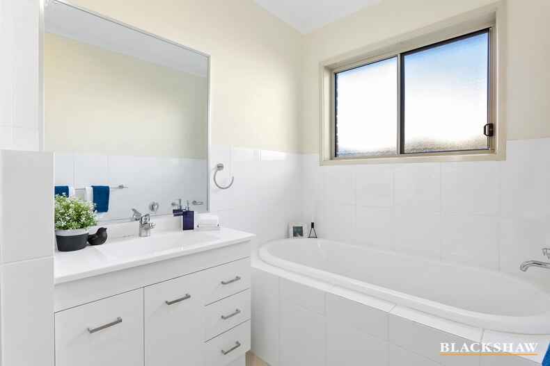 5 Ruth Bedford Street Franklin