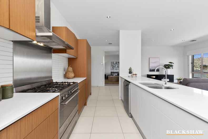 30 Nullarbor Avenue Franklin