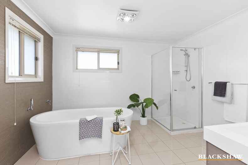 30 Nullarbor Avenue Franklin