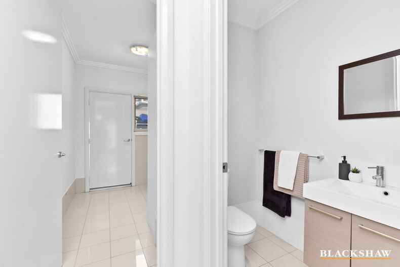 30 Nullarbor Avenue Franklin