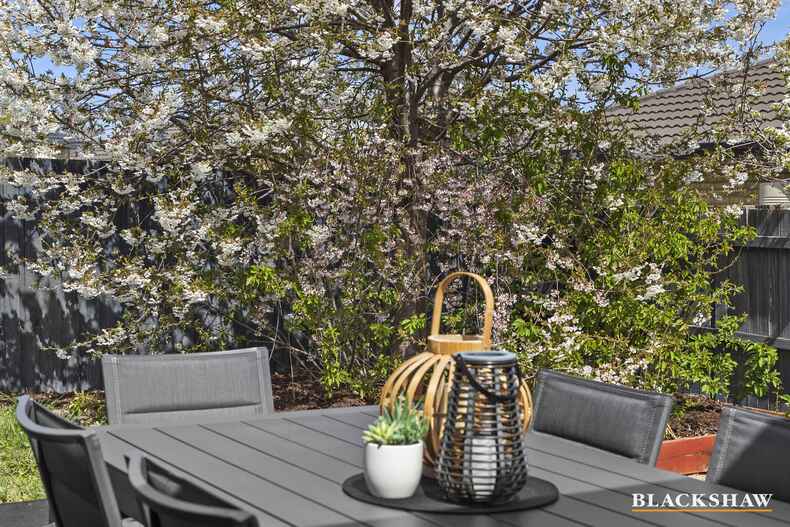 30 Nullarbor Avenue Franklin