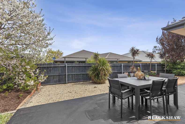 30 Nullarbor Avenue Franklin