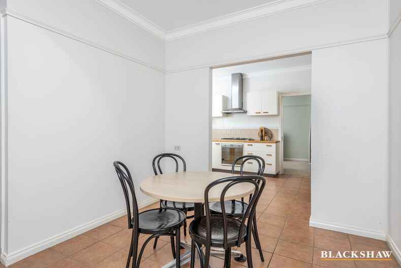 4 Myles Connell Crescent Gordon