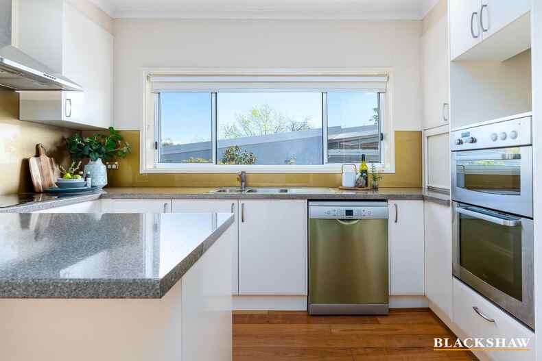 10 Bedford Street Deakin