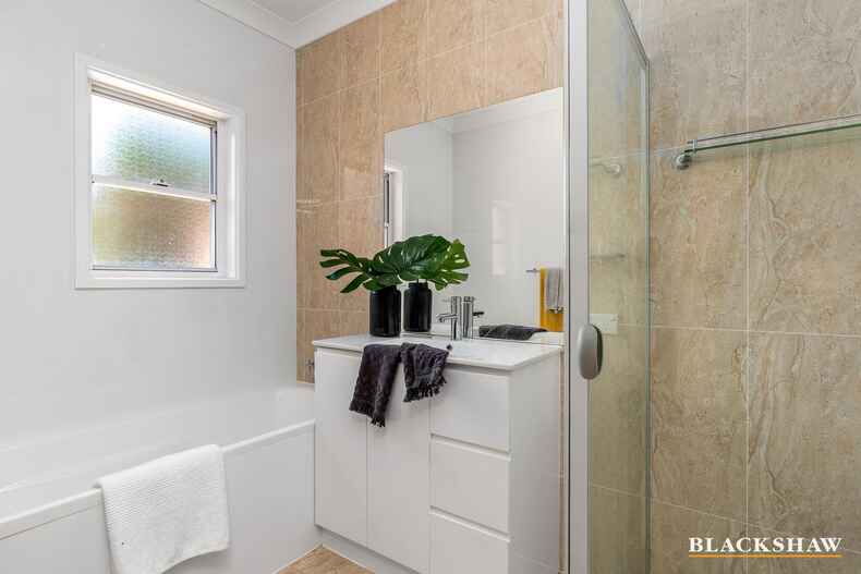 10 Bedford Street Deakin
