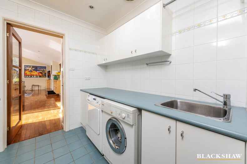 12 Clarke Street Yarralumla