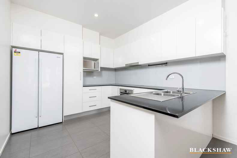 10 Crossman Street Amaroo