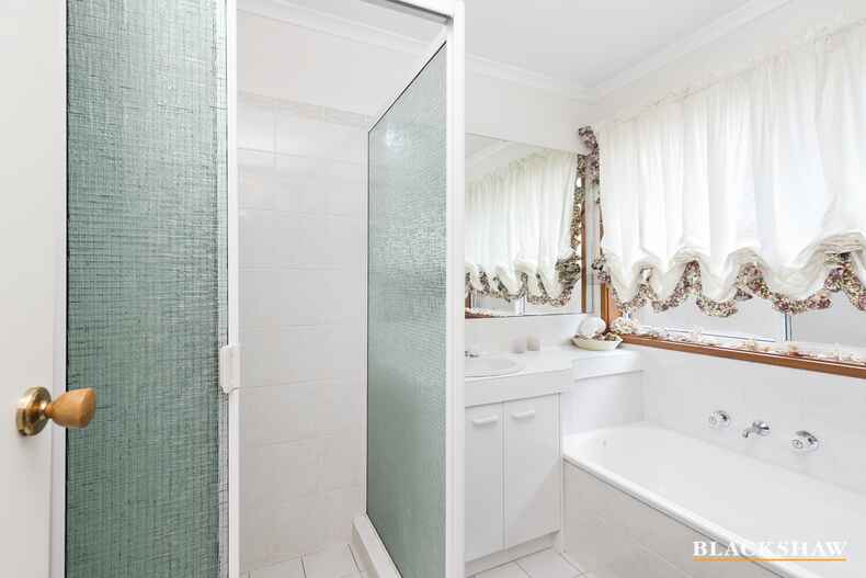 20 Patanga Gardens Queanbeyan West