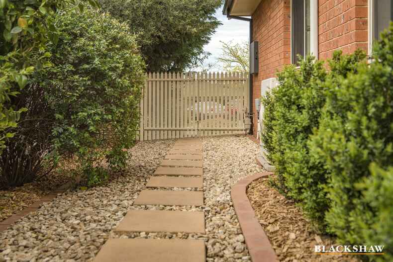 6 Yerrabi Place Ngunnawal