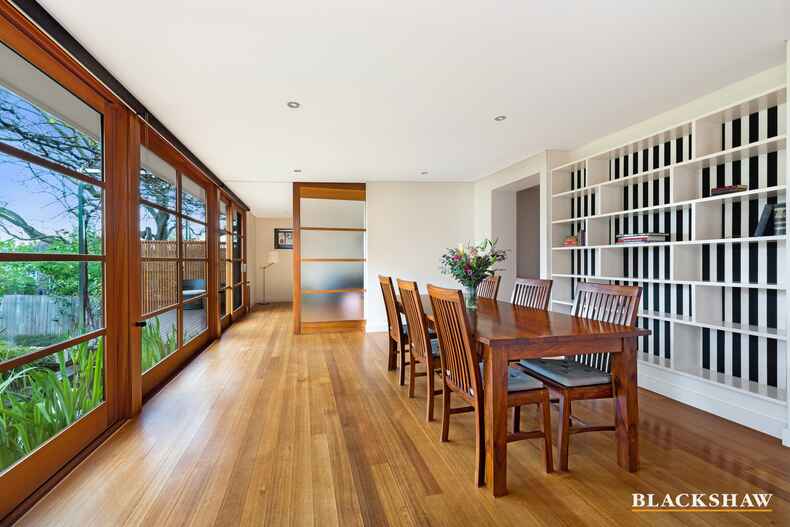 30 Carnegie Crescent Narrabundah