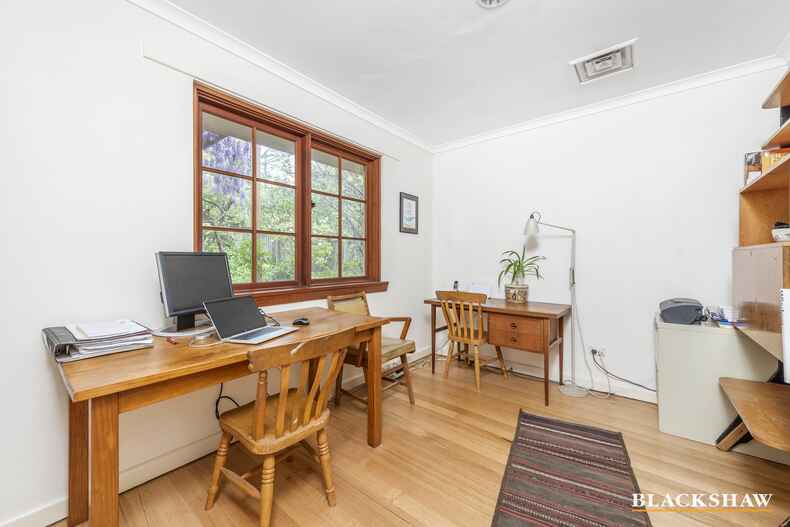 16 Hamelin Crescent Narrabundah